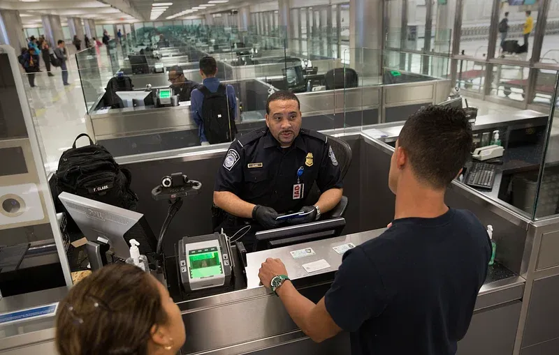 Guide: Border Crossing 101--Protecting Your Data and Privacy
